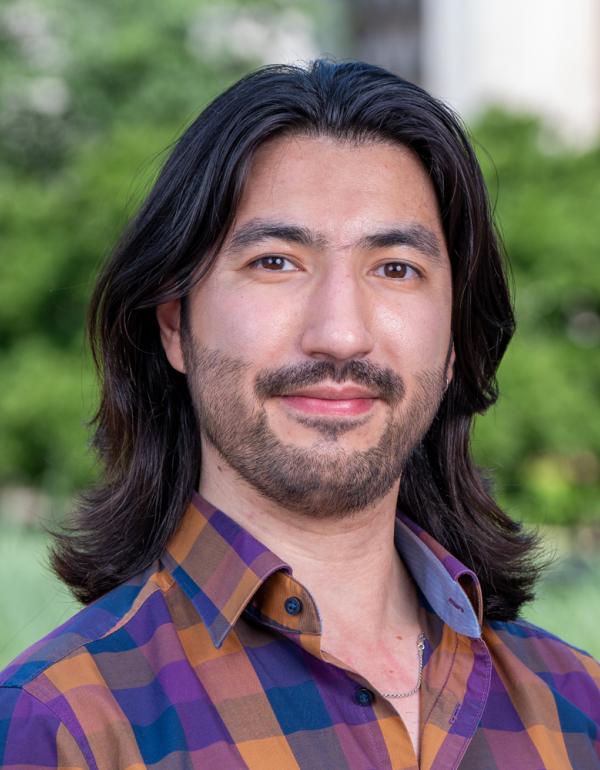 Husan Turdiev headshot