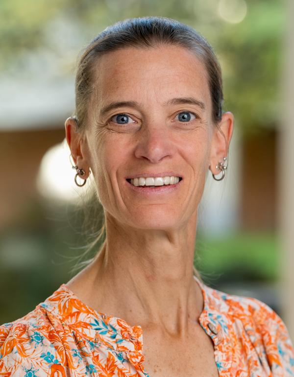 Maira Goytia headshot