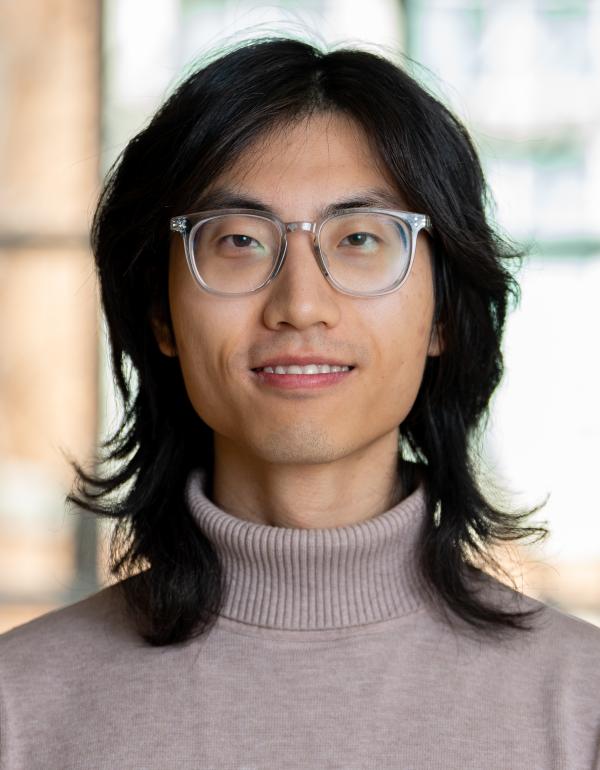 Zhengren Zhang headshot