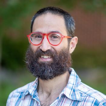 Joshua Singer headshot